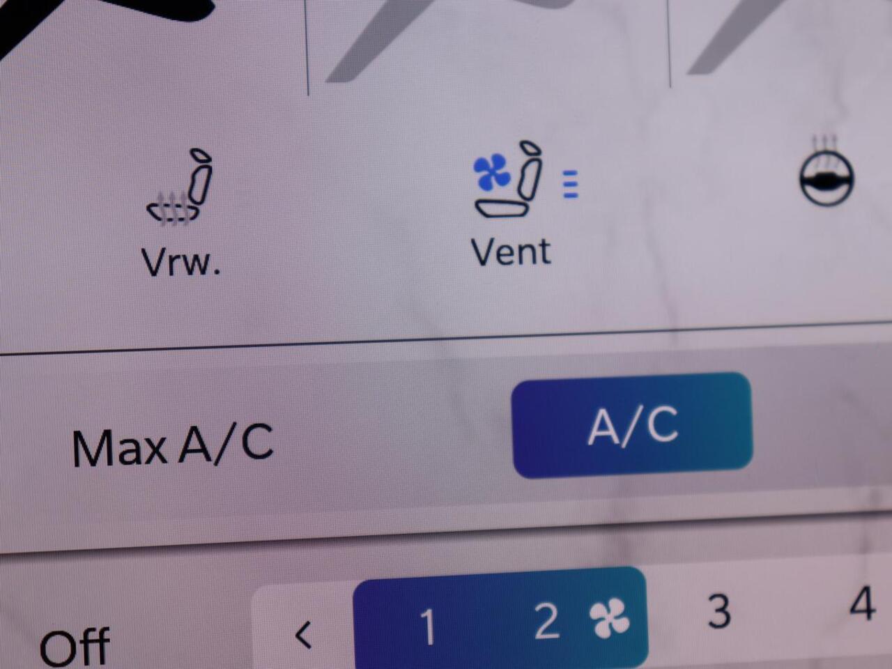 Jeep COMPASS 4xe 240 Plug-in Hybrid Electric S | Stoel & stuurverwarming | Trekhaak | Adaptive cruise | 360 Camera | Leder | Full LED | Carplay | 19'' | Keyless | Navigatie | PHEV