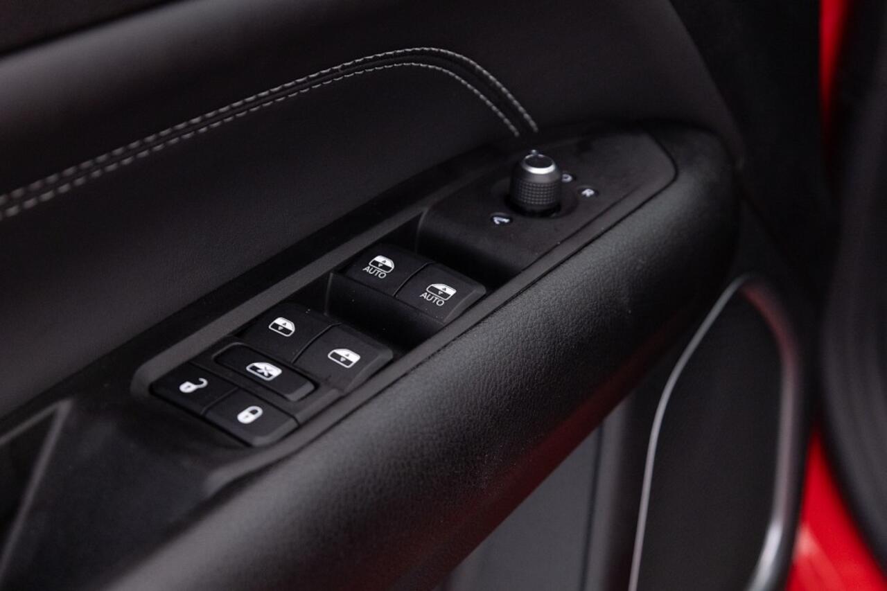 Jeep COMPASS 4 x e 240 Plug-in Hybrid Limited | Half LEDER | ECC | VELGEN