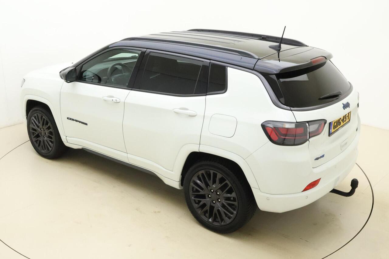 Jeep COMPASS 4xe 240 Plug-in Hybrid Electric S Leder | Navigatie | trekhaak | keyless start | camera achter | stoelverwarming