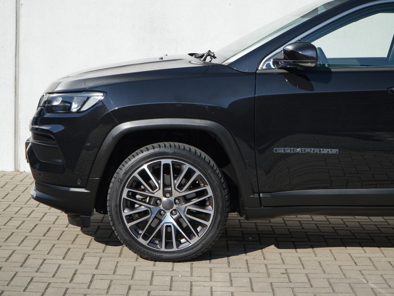 Jeep COMPASS 4xe 190 PK Hybrid Limited | Leder | Carplay | 360cam | 19"