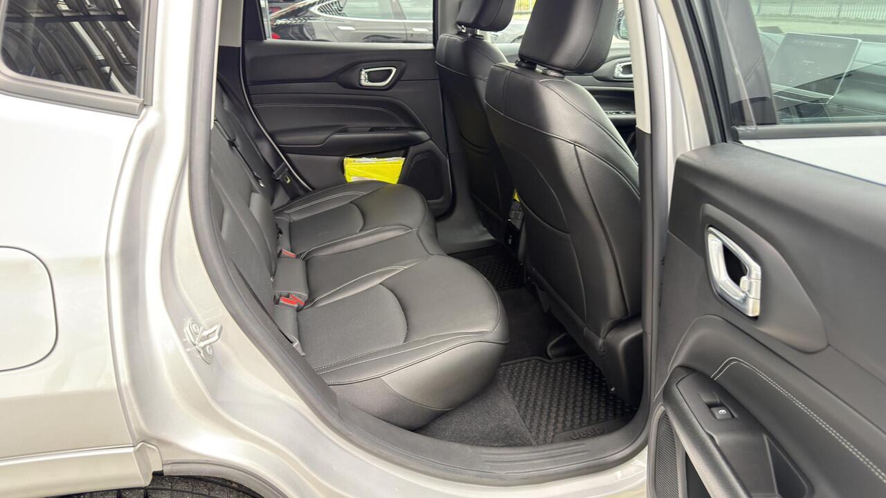 Jeep COMPASS 4xe 240 Plug-in Hybrid Electric S | Winter pack | 19 inch |