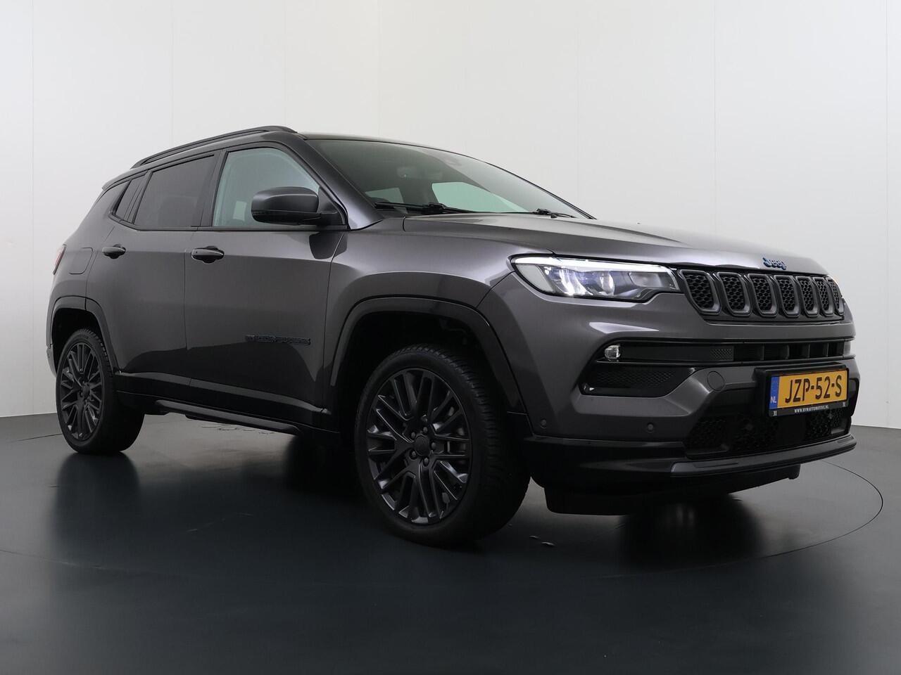 Jeep COMPASS 1.3T 4 x e 240 | 80th Anniversary VAN ¤ 26.900,- VOOR ¤24.440,- UW LENTEVOORDEEL ¤ 2.460,-! | PHEV 4WD| STOEL + STUURVERWARMING| ADAPTIVE CRUISE CONTROL| ACHTERUITRIJCAMERA| ELEKTRISCHE STOELEN| KEYLESS| 19 INCH! |SUPER COMPLEET UITGEVOERD! |
