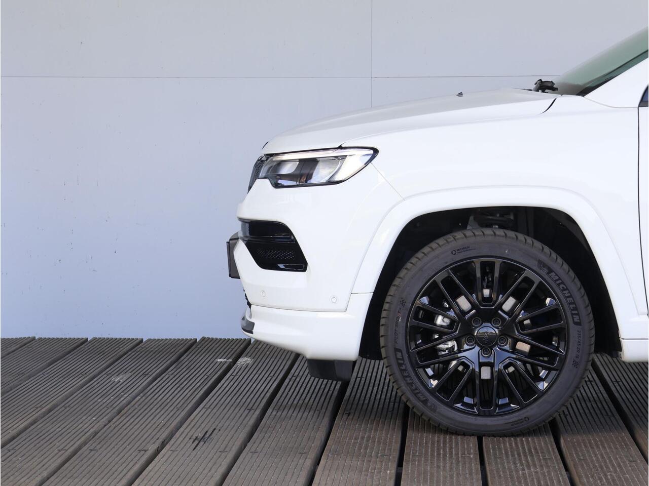 Jeep COMPASS 1.5T e-Hybrid High Altitude | 19 inch | 360 camera | Stoel-stuur verwarming | ACC |