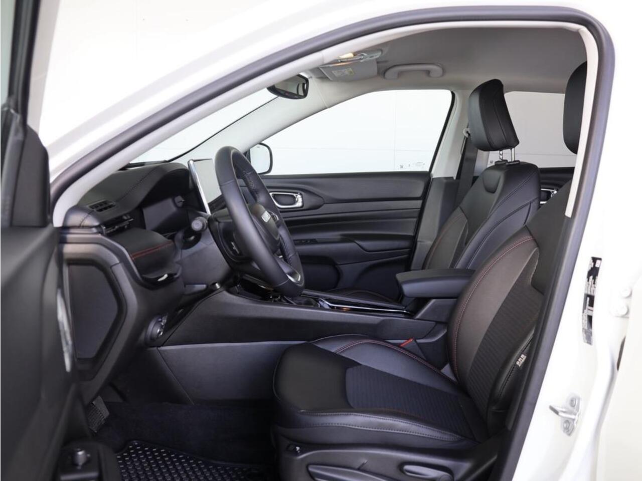 Jeep COMPASS 1.5T e-Hybrid High Altitude | 19 inch | 360 camera | Stoel-stuur verwarming | ACC |