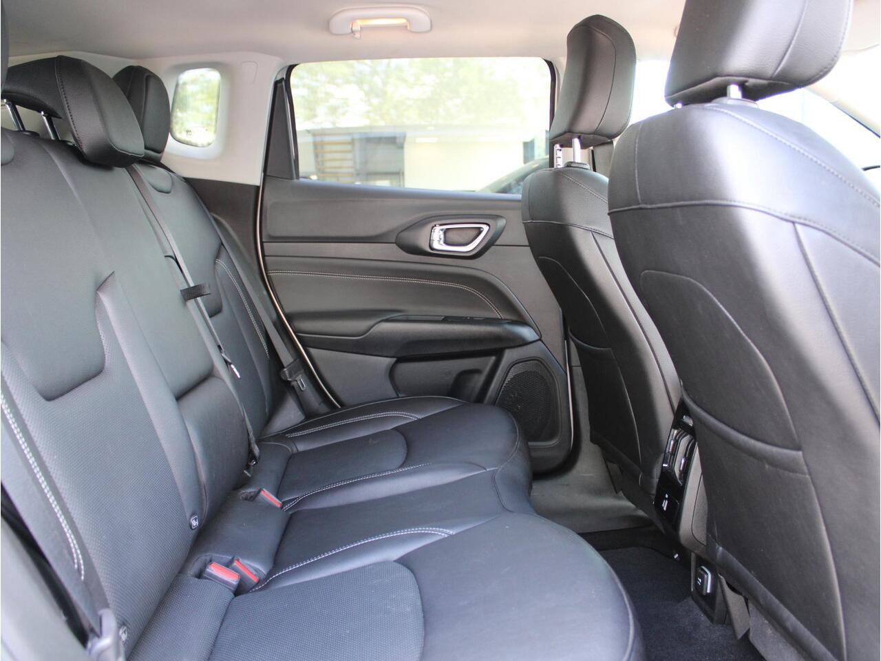 Jeep COMPASS 4xe 240 Plug-in Hybrid Electric S | Navi / Leder / Camera