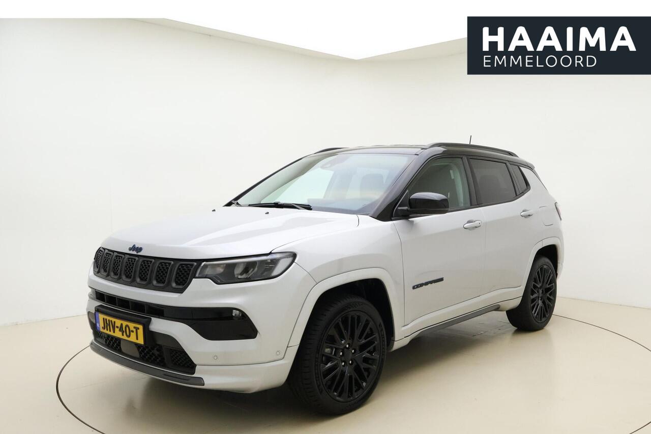 Jeep COMPASS 4xe 240 Plug-in Hybrid Electric S Automaat | Navigatie | Lederen bekleding | Camera | Keyless | Zwart dak | Lichtmetalen velgen black | Extra getint glas