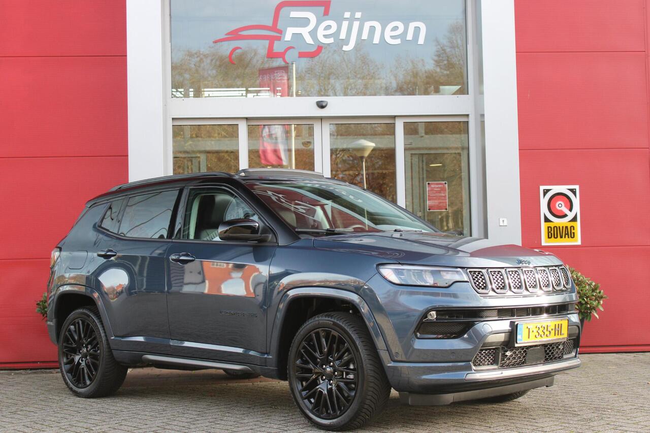 Jeep COMPASS 4xe 240PK Plug-in Hybrid ELECTRIC S | PANORAMSICH SCHUIF/KANTEL DAK | STOEL/STUUR VERWARMING | ALL SEASON BANDEN | 19" LICHTMETALEN VELGEN "GLOSSY BLACK" | ELEKTRISCH BEDIENBARE BESTUURDERSSTOEL | LEDEREN BEKLEDING | ADAPTIVE CRUISE CONTROL | NAVIGATIE | 