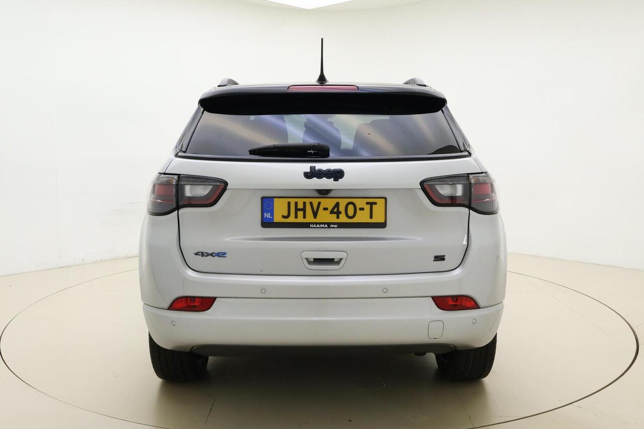 Jeep COMPASS 4xe 240 Plug-in Hybrid Electric S Automaat | Navigatie | Lederen bekleding | Camera | Keyless | Zwart dak | Lichtmetalen velgen black | Extra getint glas