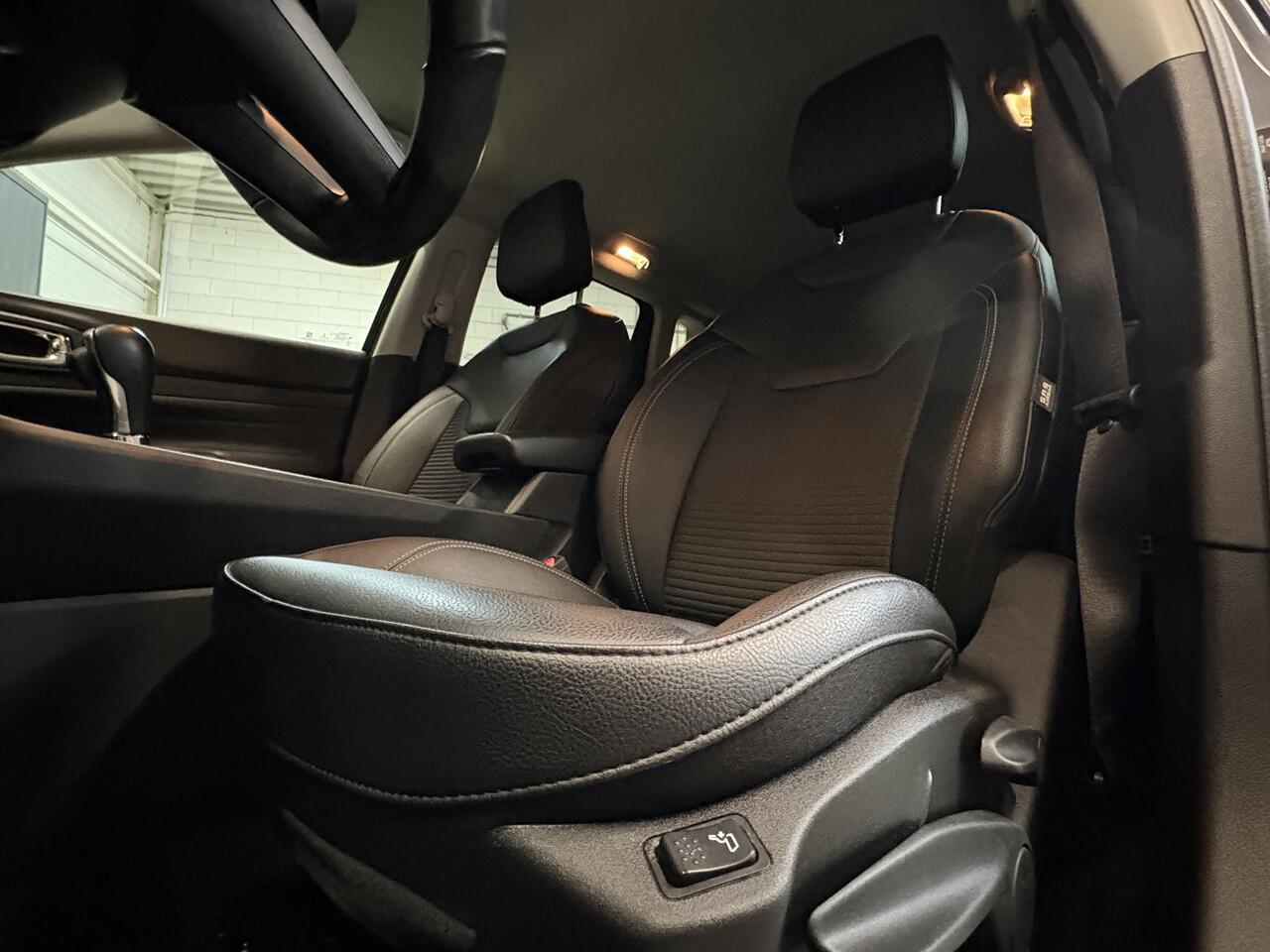 Jeep COMPASS 1.5l GSE 145pk e-Hybrid Night Eagle DCT Carplay, Led koplampen, Stoel/Stuur verwarming