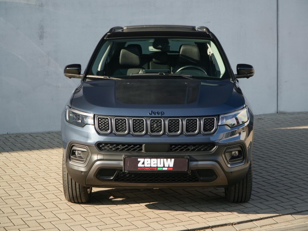 Jeep COMPASS 4xe 240 PK Hybrid Trailhawk | Pano | Leder | 360cam | Winter