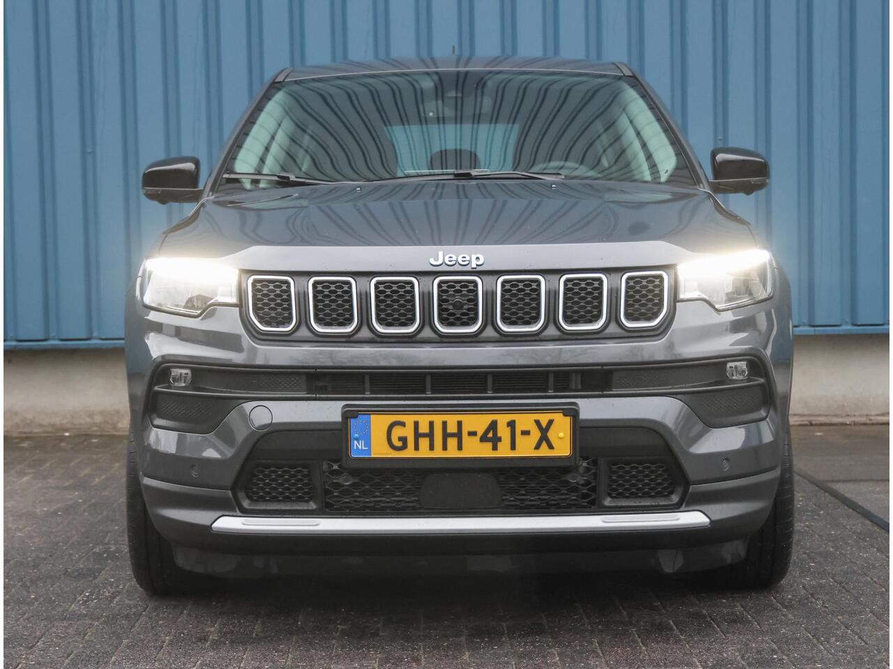 Jeep COMPASS 4XE 190pk Altitude Automaat | Plug-in Hybrid | Dodehoek detectie | 360° Camera | Adaptieve Cruise Control | Stoel & stuurverwarming | Apple Carplay/ Android Auto