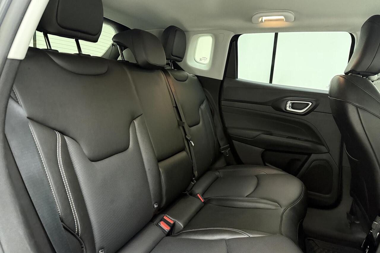 Jeep COMPASS 1.5T 130pk Automaat e-Hybrid S | Navigatie | Lederen bekleding | Adapt. Cruise control | Climate control | Stoel- & stuurverwarming | Lichtmetalen velgen | Dakrails