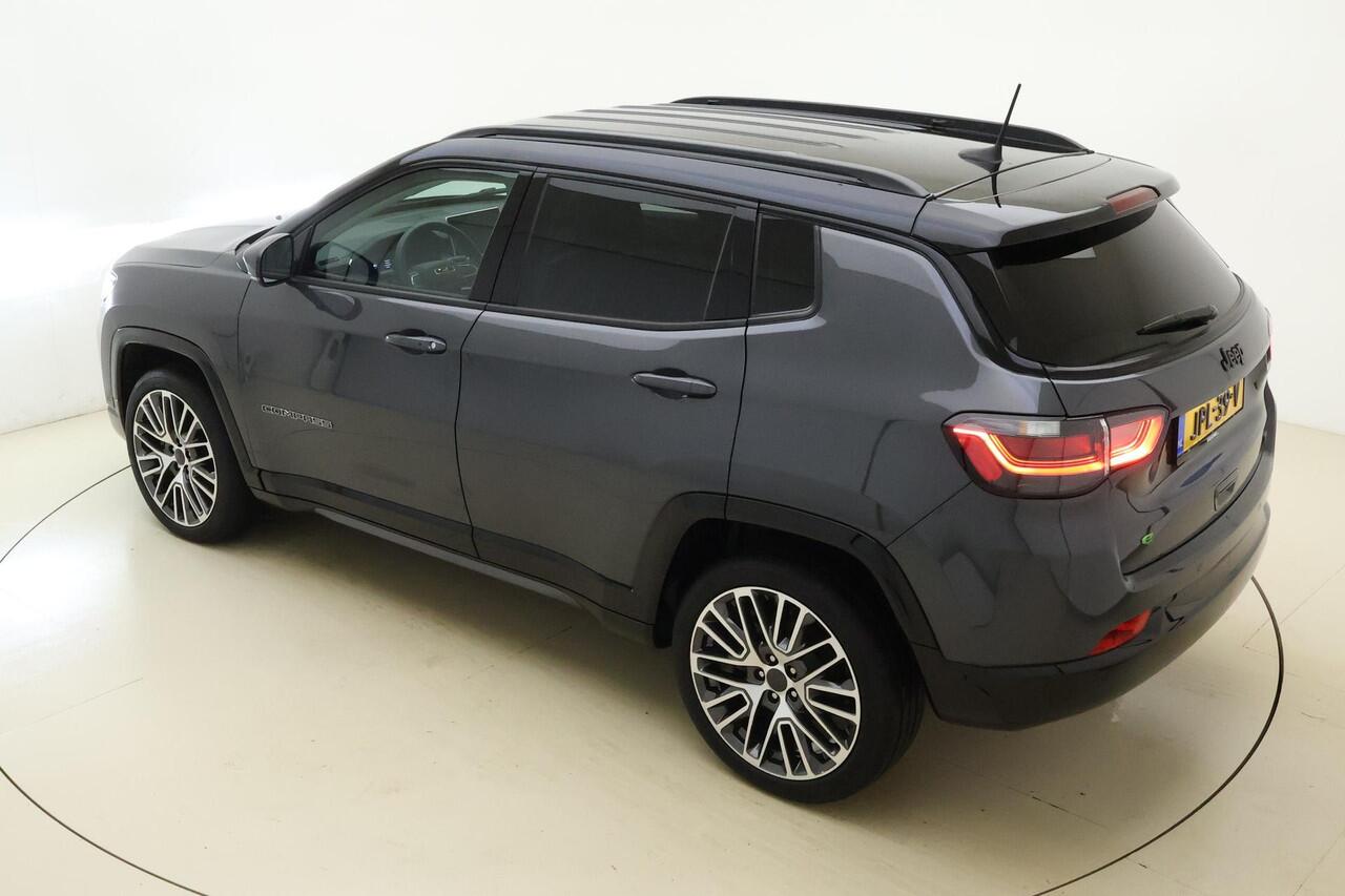 Jeep COMPASS 1.5T 130pk Automaat e-Hybrid S | Navigatie | Lederen bekleding | Adapt. Cruise control | Climate control | Stoel- & stuurverwarming | Lichtmetalen velgen | Dakrails