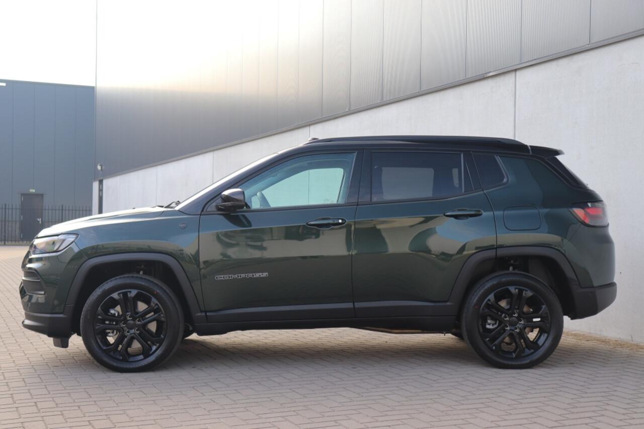 Jeep COMPASS 4xe 240 PK Hybrid North Star | Pano | Safety | Winter | 18"