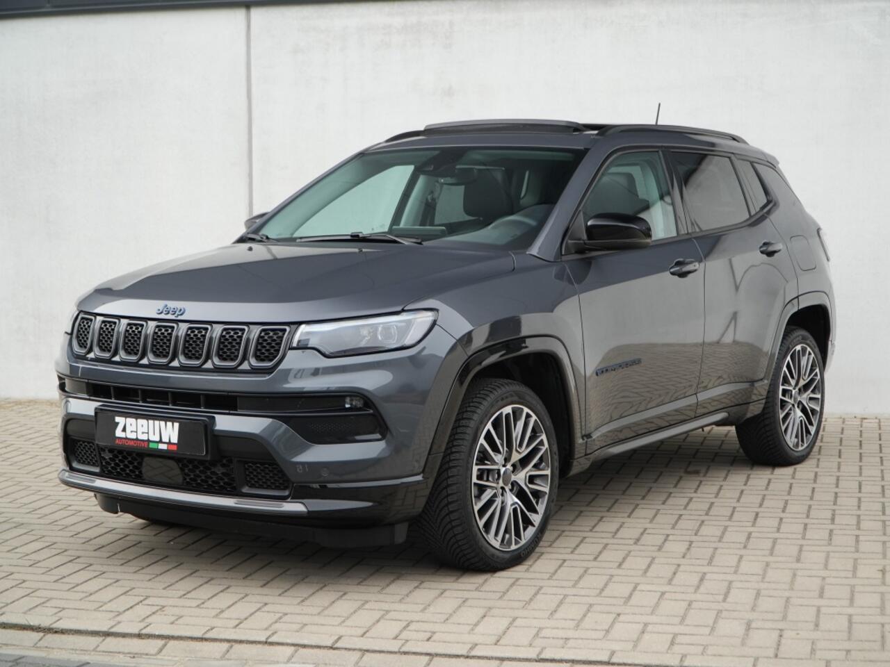 Jeep COMPASS 4xe 240 PK Hybride Summit | Pano | Premium | LED | Winter | 19"