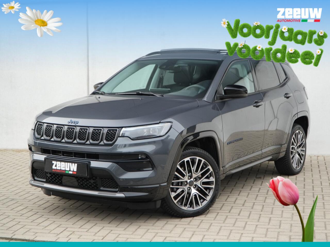 Jeep COMPASS 4xe 240 PK Hybride Summit | Pano | Premium | LED | Winter | 19"