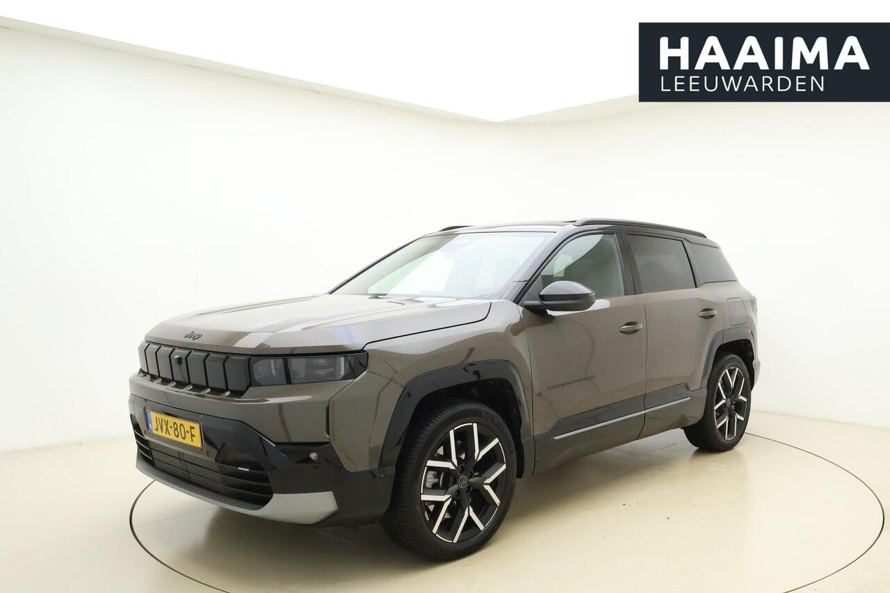 Jeep COMPASS First Edition 74 kWh | Nu in de showroom! | Camera's rondom | Focal audio | Elektrische achterklep | 20'' lichtmetalen velgen | Warmtepomp | Elektrische stoelen/massagestoel