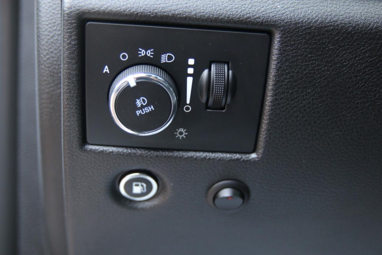 Jeep GRAND CHEROKEE 3.6 Summit