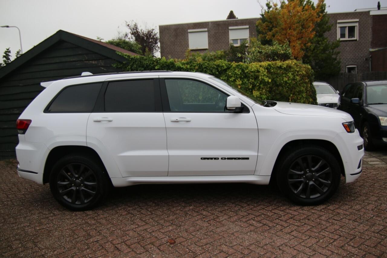 Jeep GRAND CHEROKEE 3.6 Summit