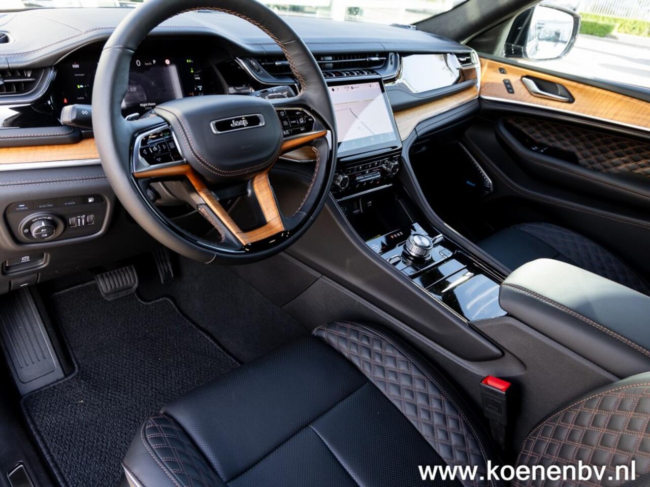 Jeep GRAND CHEROKEE 2.0 SUMMIT RES. 4XE Now or Never Deal! Diamond Black