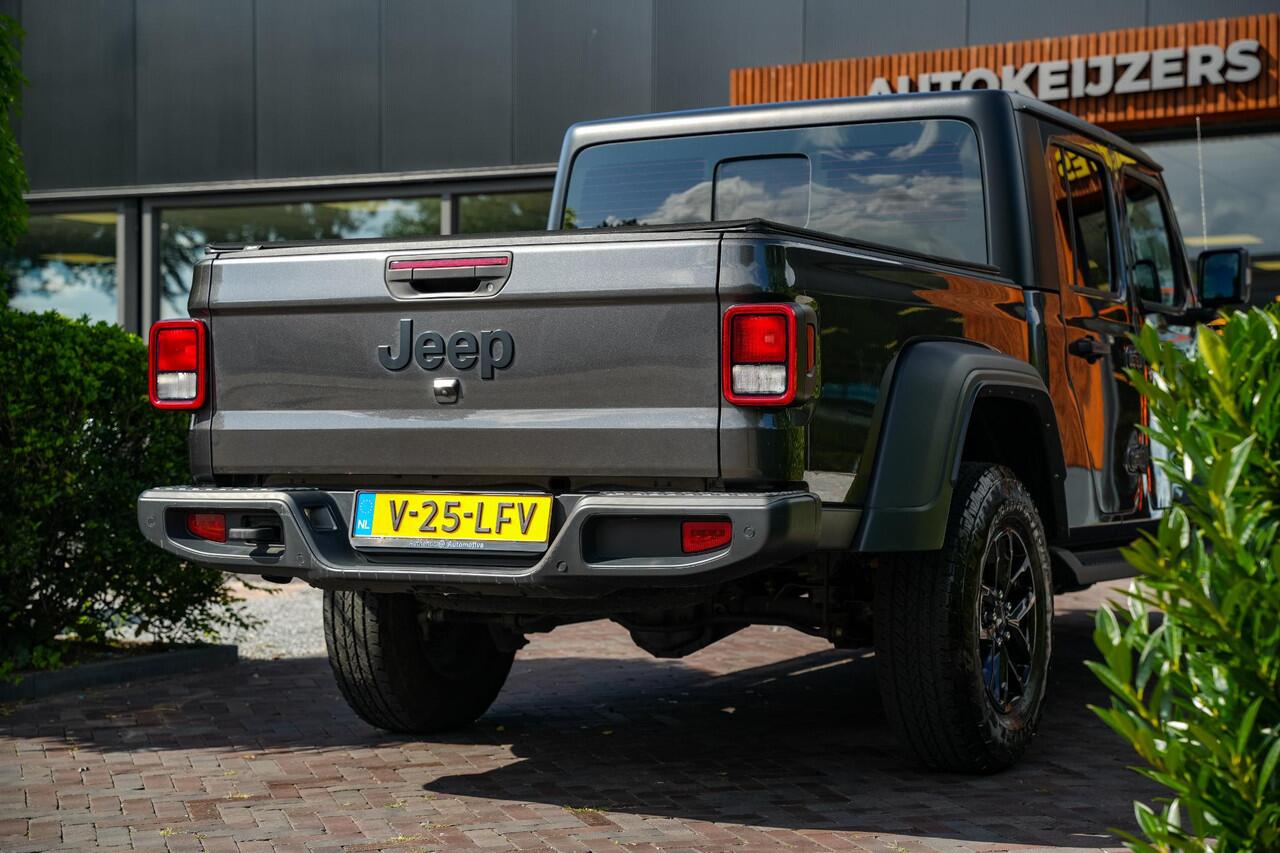 Jeep Gladiator sport 3.6 V6 Grijs Kenteken Camera Cruise Carplay