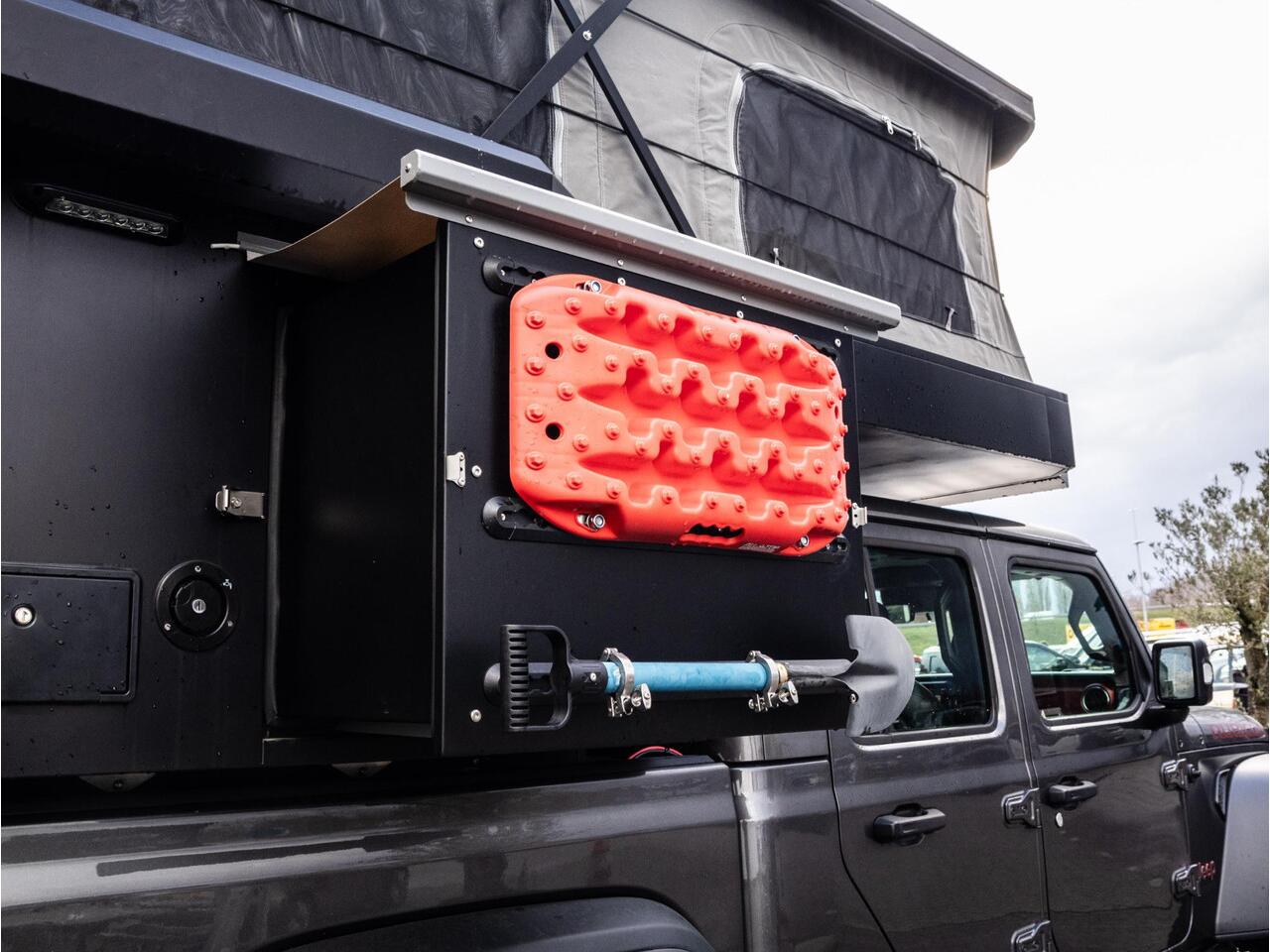 Jeep Gladiator Rubicon 3.6 V6 Automaat | Camper | 5 Persoons | Grijs kenteken | LPG |
