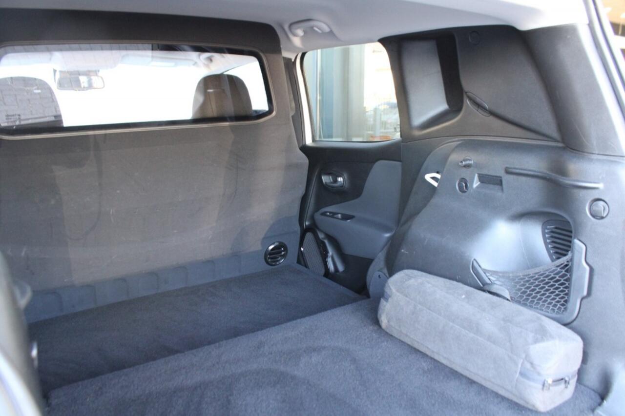 Jeep RENEGADE 1.4 MultiAIR NIGHT EAGLE / GRIJS KENTEKEN / Apple Carplay