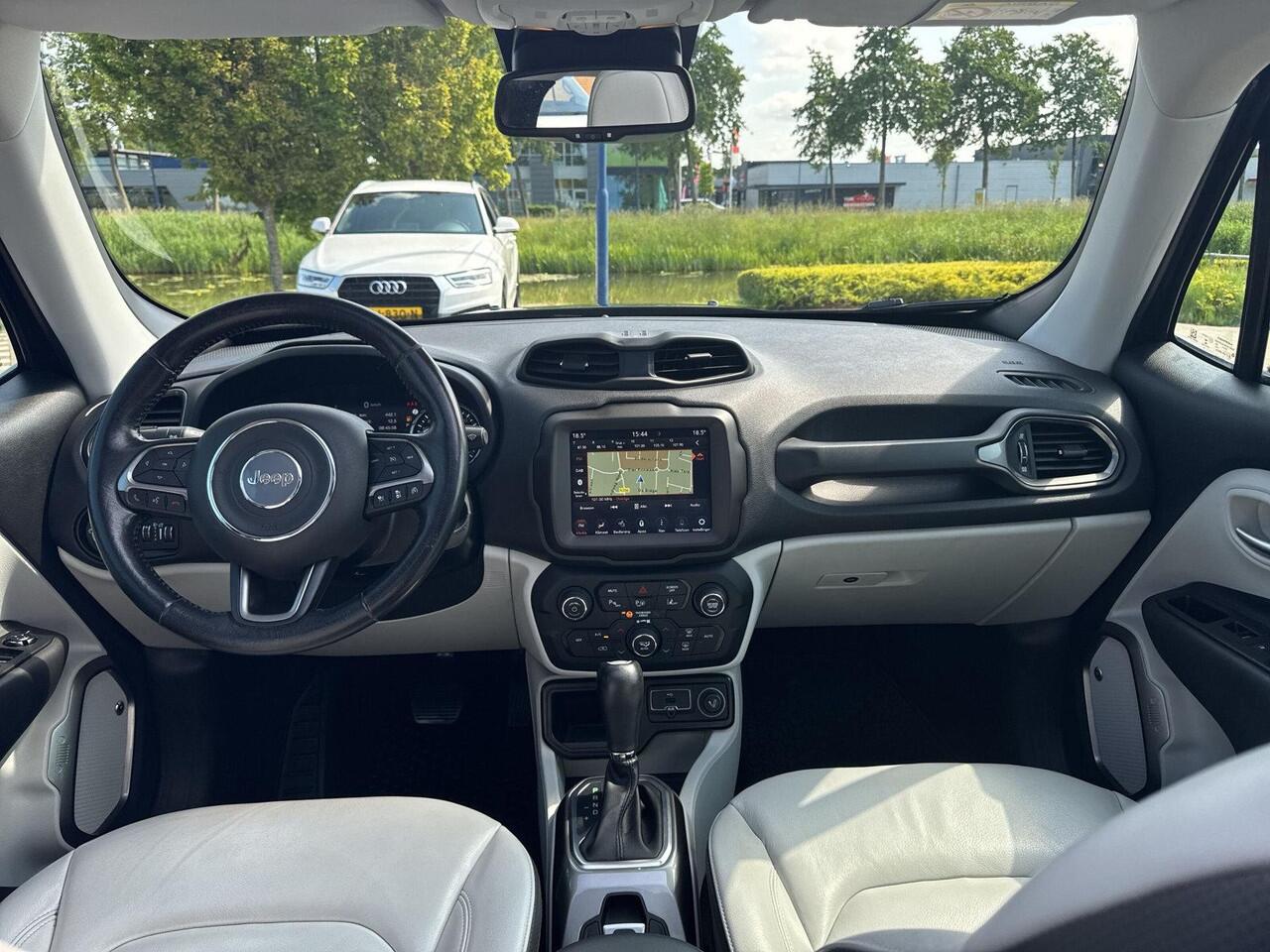 Jeep RENEGADE 1.3T Freedom | Automaat |150Pk | Pano Dak | Beats Audio | A Camera | Trekhaak | Leder |