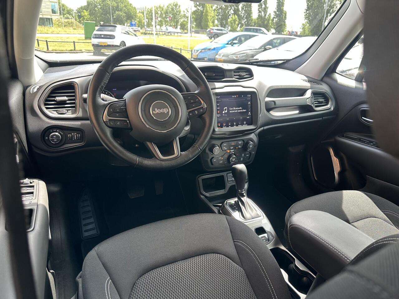 Jeep RENEGADE 1.3T DDCT Limited Trekhaak | Navigatie | Climate Control | Keyless Entry | Cruise Control | Park. Sensor | LM Velgen | Rijklaarprijs!