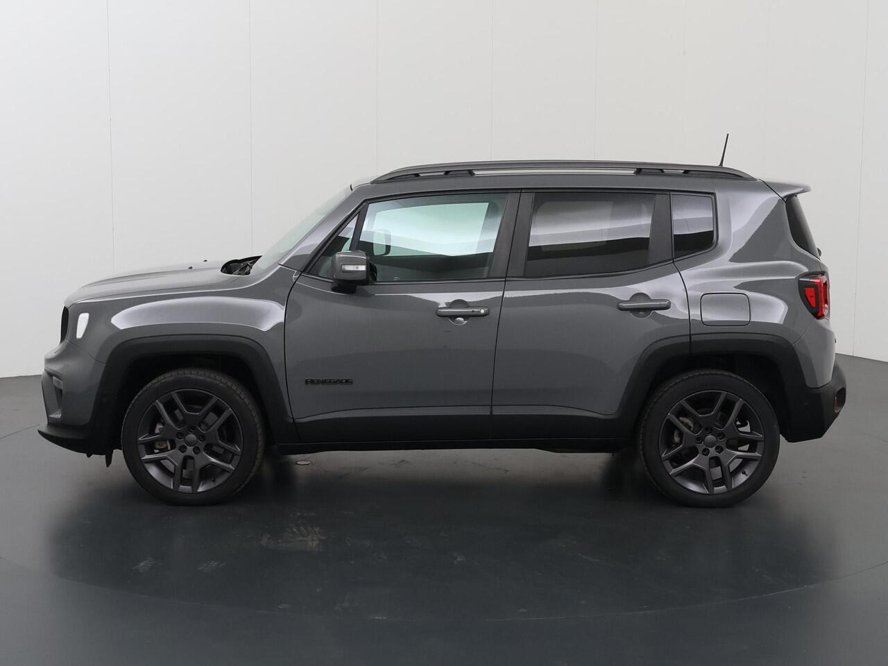 Jeep RENEGADE 4xe 240 Plug-in Hybrid Electric S | LED | Trekhaak | Lederen Interieur | Navigatie | Camera | DAB | Stoel/Stuurverwarming | Adaptieve Cruise Control | Dodehoek detectie |
