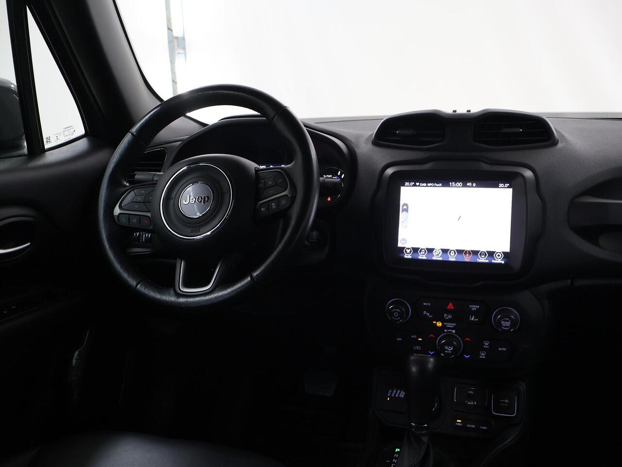 Jeep RENEGADE 4xe 240 Plug-in Hybrid Electric S | LED | Trekhaak | Lederen Interieur | Navigatie | Camera | DAB | Stoel/Stuurverwarming | Adaptieve Cruise Control | Dodehoek detectie |