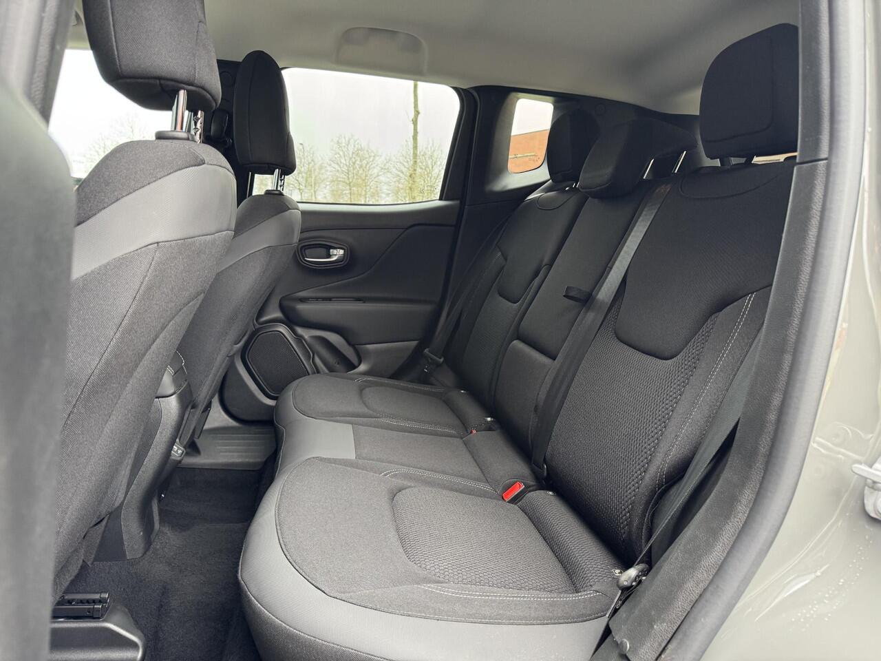 Jeep RENEGADE 1.3T DDCT Limited NL-Auto incl. Trekhaak!