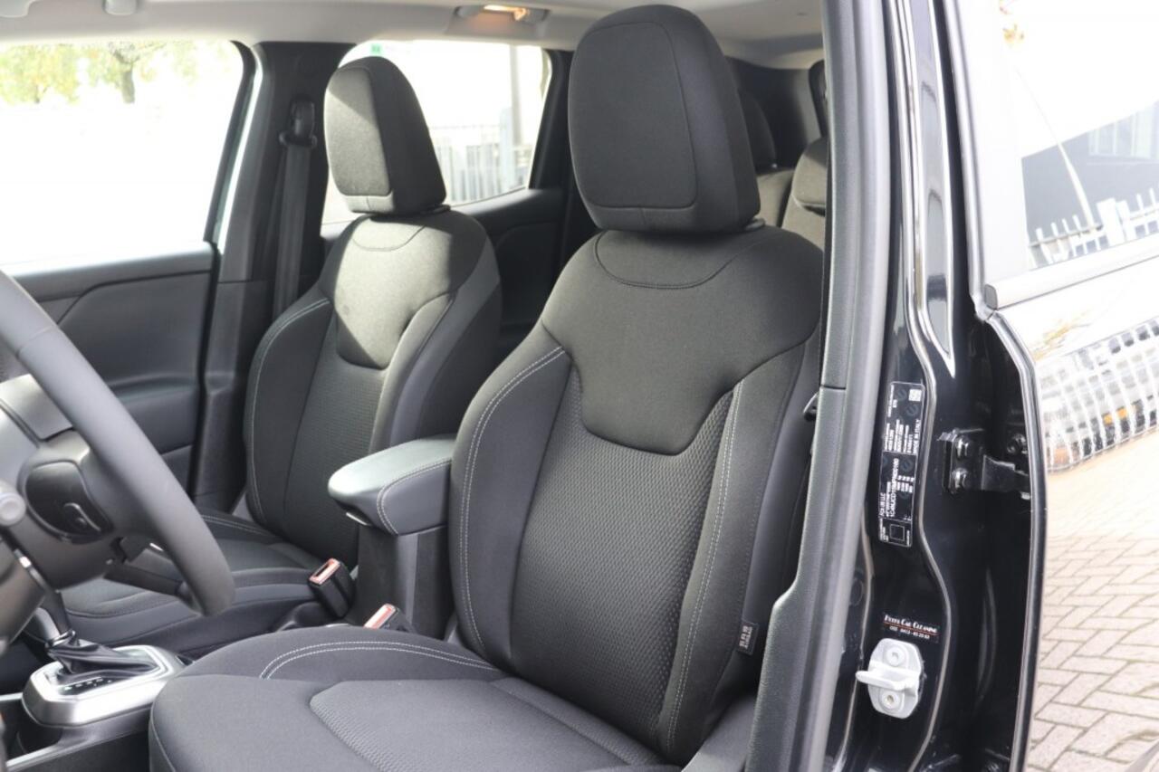 Jeep RENEGADE 1.3T DDCT LIMITED/PANO/KEYLESS/ADAP.CRUISE/CARPLAY