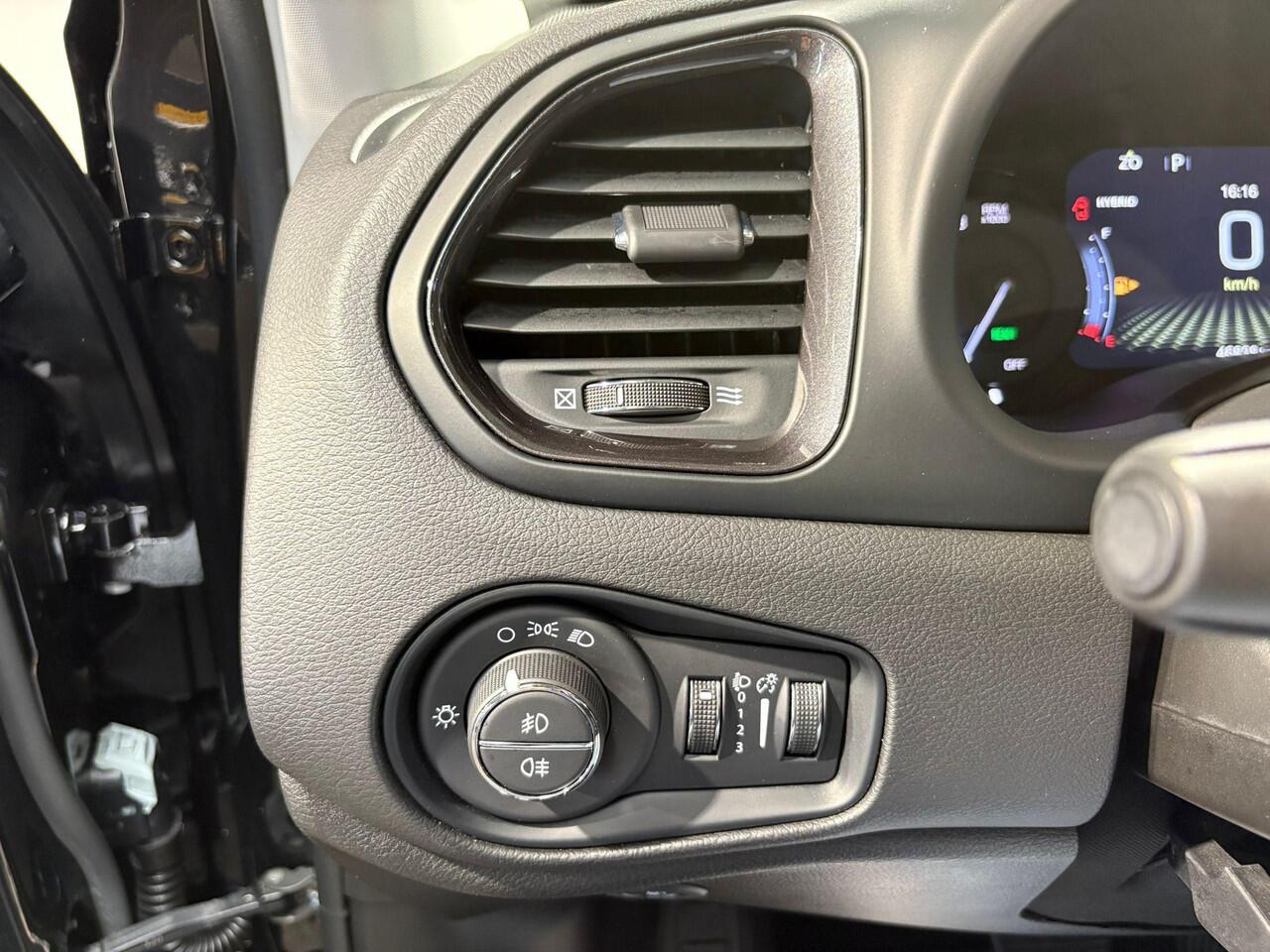 Jeep RENEGADE 4xe 240 Plug-in Hybrid Electric Limited Lease Ed. | Trekhaak | PHEV |