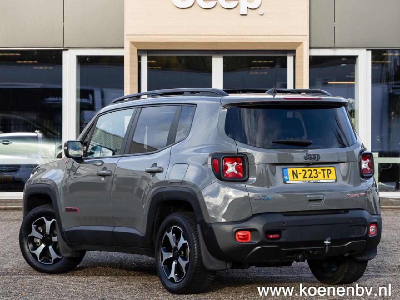 Jeep RENEGADE 4xE 240pk 4x4 Autom. PHEV Trailhawk CLIMATE C. / PANO / CRUISE C.