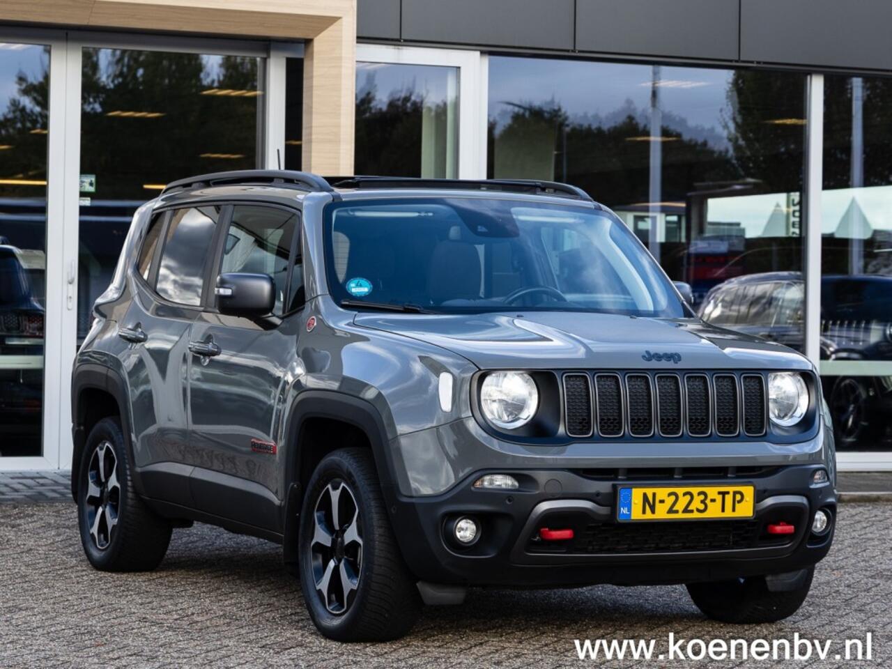 Jeep RENEGADE 4xE 240pk 4x4 Autom. PHEV Trailhawk CLIMATE C. / PANO / CRUISE C.