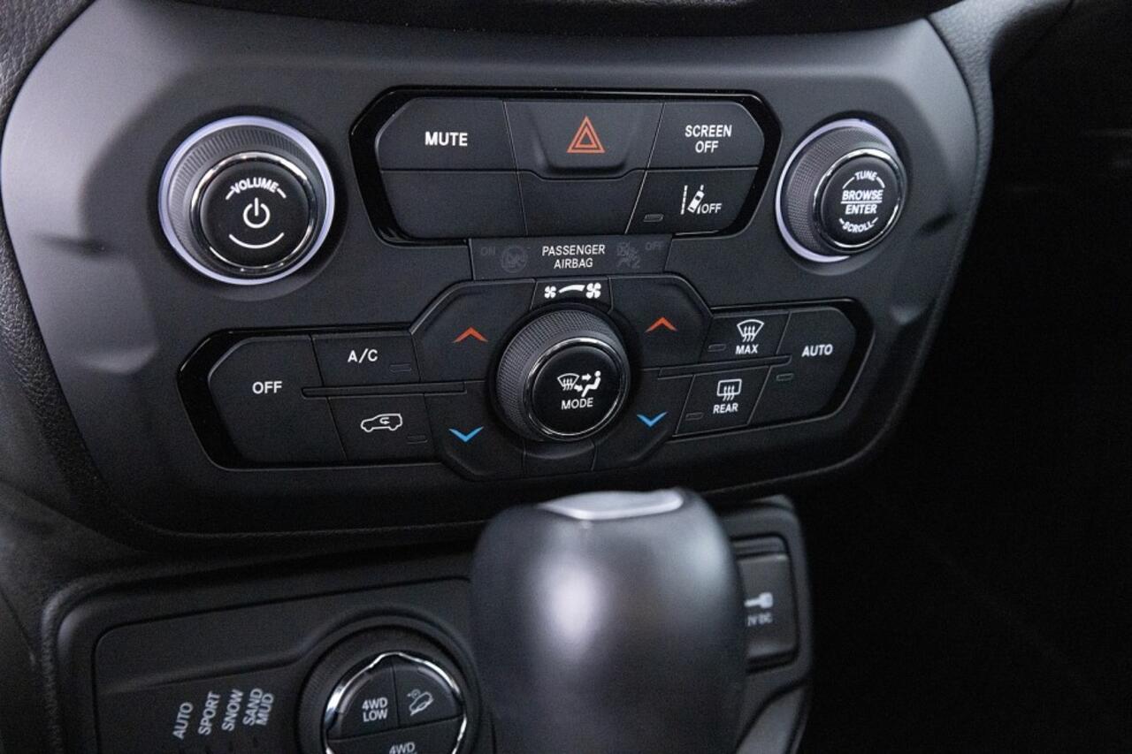 Jeep RENEGADE 4 x e 240 Plug-in Hybrid Upland | Full LED | ECC | PDC | CARPLAY