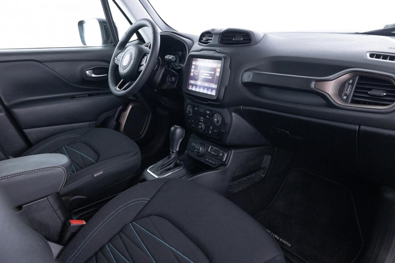 Jeep RENEGADE 4 x e 240 Plug-in Hybrid Upland | Full LED | ECC | PDC | CARPLAY