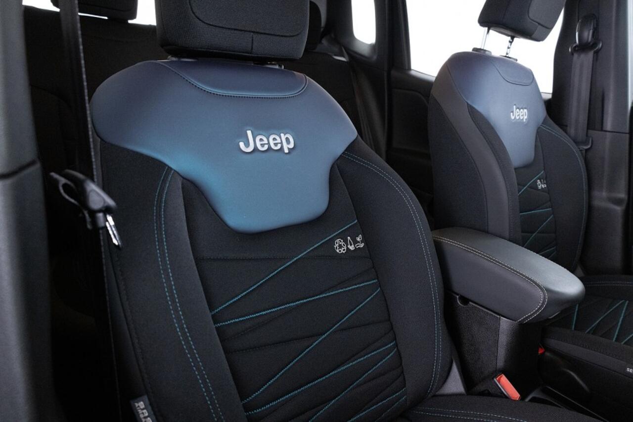 Jeep RENEGADE 4 x e 240 Plug-in Hybrid Upland | Full LED | ECC | PDC | CARPLAY