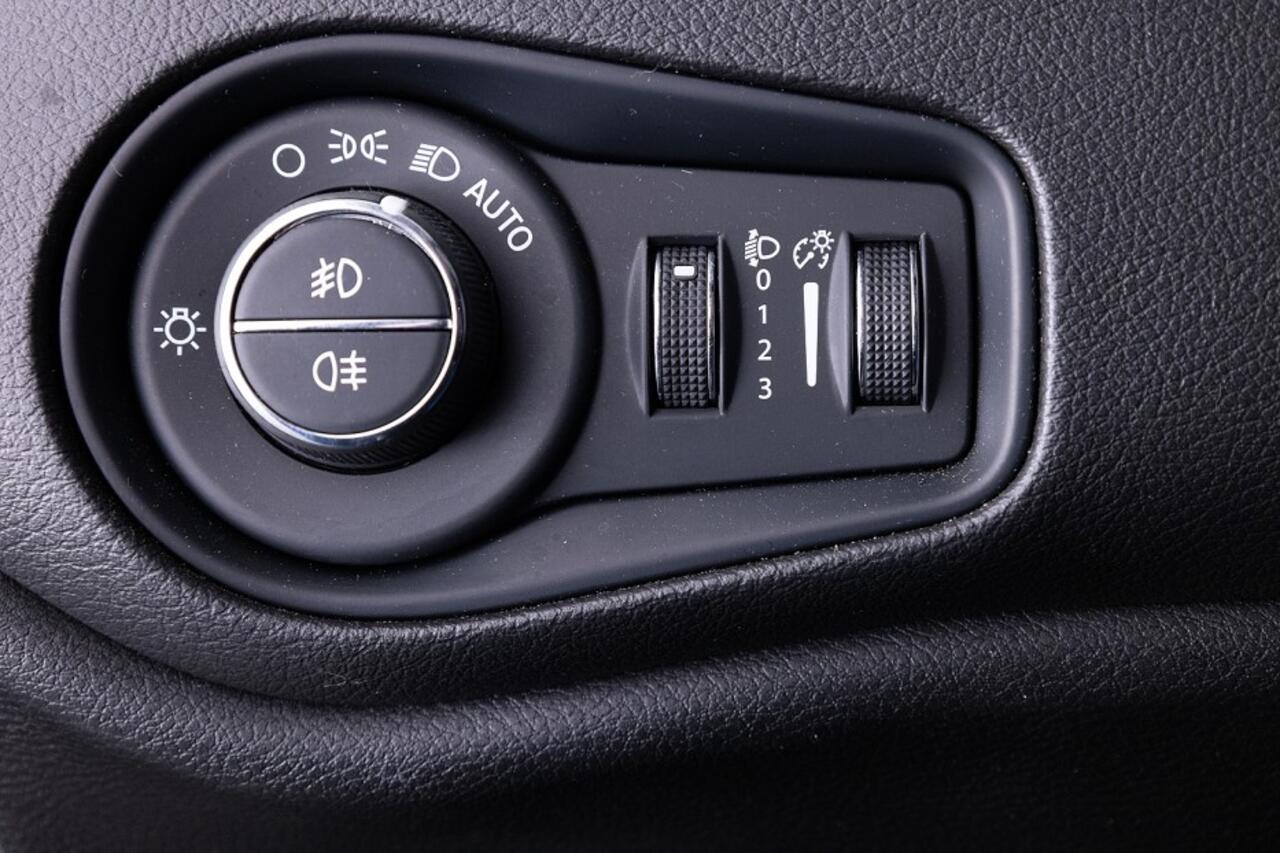 Jeep RENEGADE 4 x e 240 Plug-in Hybrid Upland | Full LED | ECC | PDC | CARPLAY