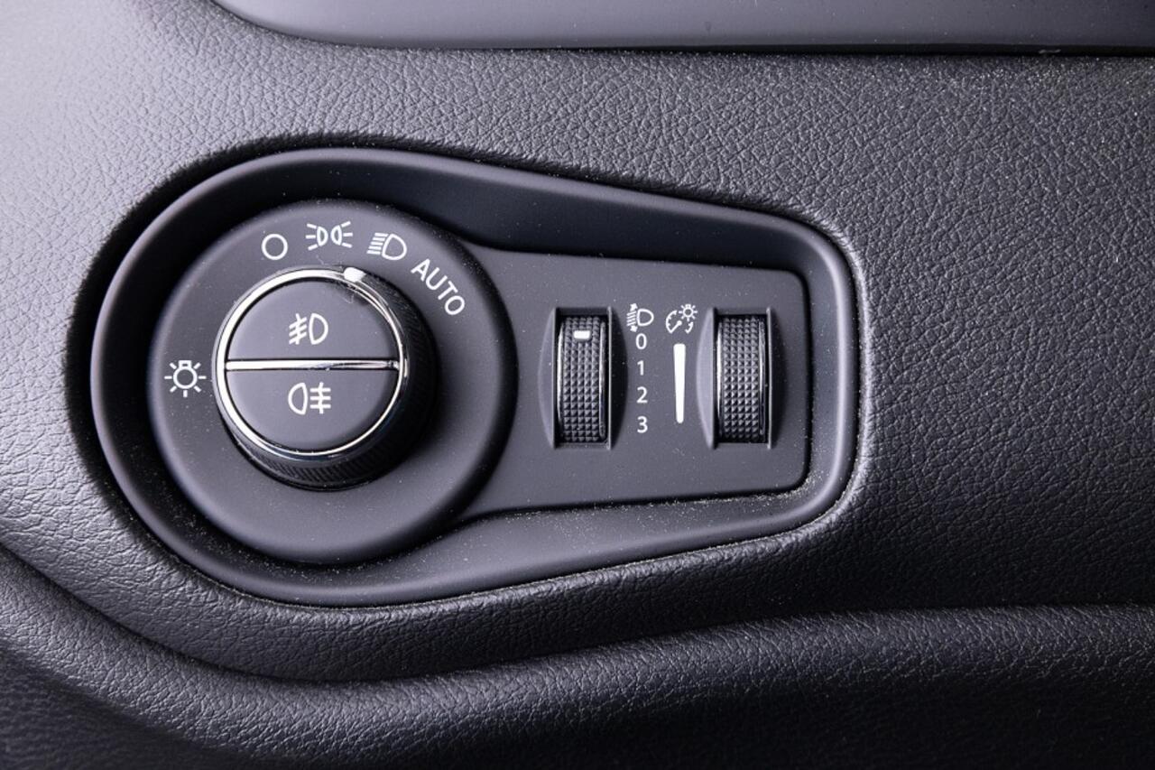 Jeep RENEGADE 4 x e 240 Plug-in Hybrid Upland | Full LED | ECC | PDC | CARPLAY