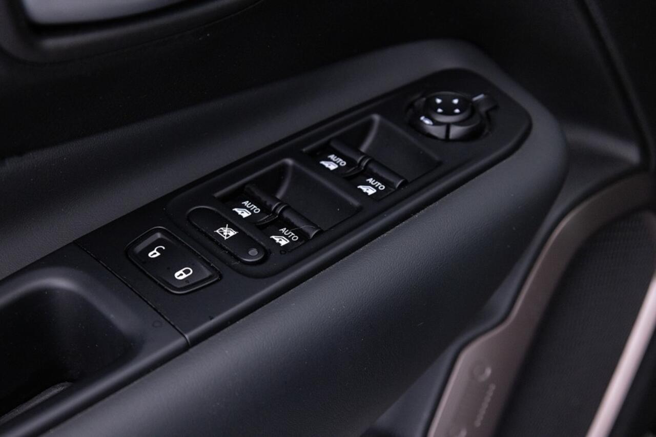 Jeep RENEGADE 4 x e 240 Plug-in Hybrid Upland | Full LED | ECC | PDC | CARPLAY