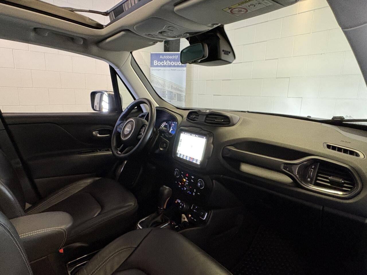 Jeep RENEGADE 4xe 240 Hybrid S | Panorama Dak | Lederen Bekleding