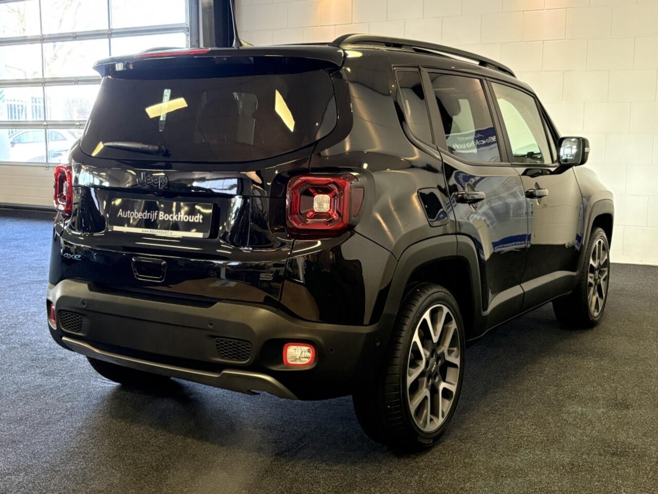 Jeep RENEGADE 4xe 240 Hybrid S | Panorama Dak | Lederen Bekleding