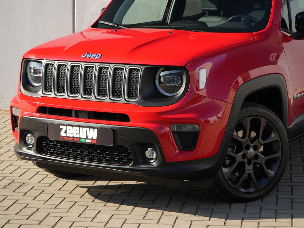 Jeep RENEGADE 4xe 240 PK Hybrid S | Leder | Navi | Winter | LED | Camera | 19"