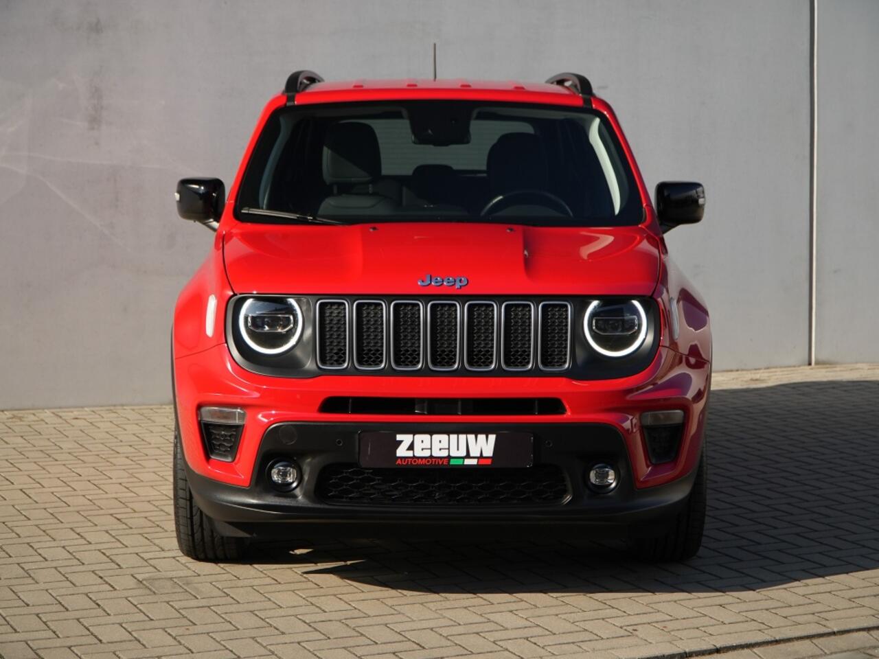 Jeep RENEGADE 4xe 240 PK Hybrid S | Leder | Navi | Winter | LED | Camera | 19"