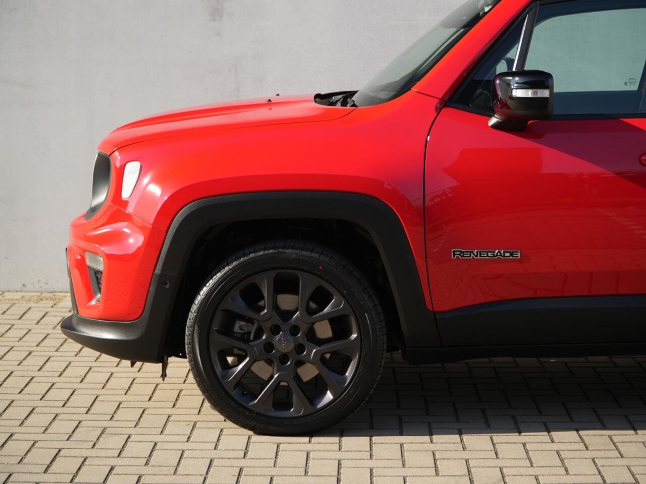 Jeep RENEGADE 4xe 240 PK Hybrid S | Leder | Navi | Winter | LED | Camera | 19"