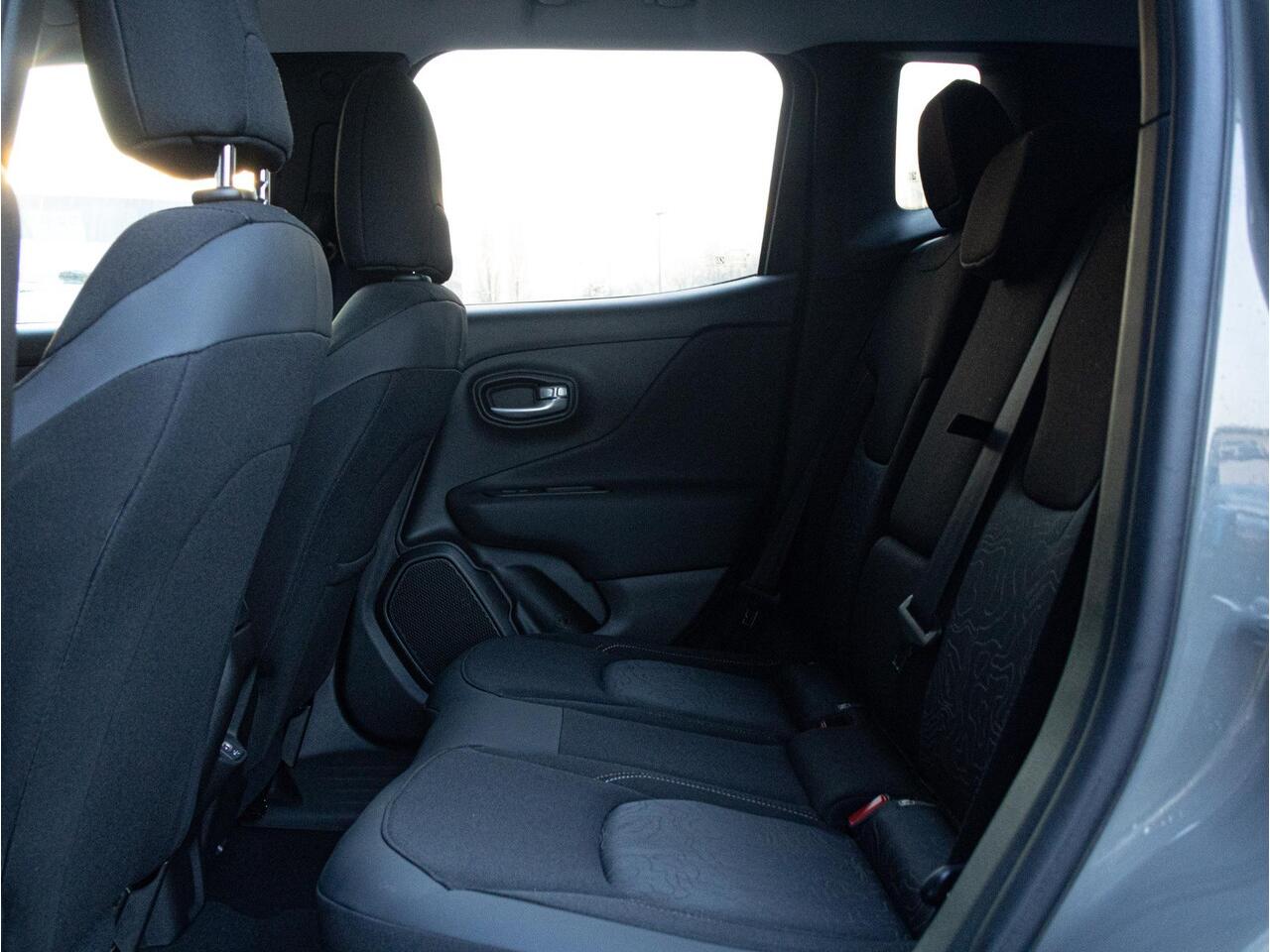 Jeep RENEGADE 4xe 240 Plug-in Hybrid Electric Trailhawk | Unieke Jeep Renegade | Groot Navi | LED | PDC |