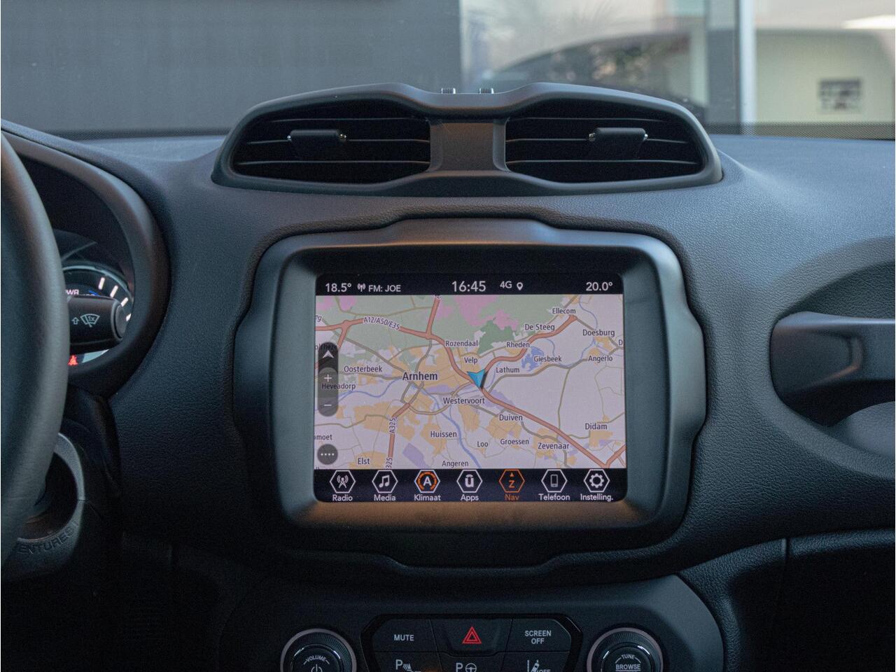 Jeep RENEGADE 4xe 240 Plug-in Hybrid Electric Trailhawk | Unieke Jeep Renegade | Groot Navi | LED | PDC |