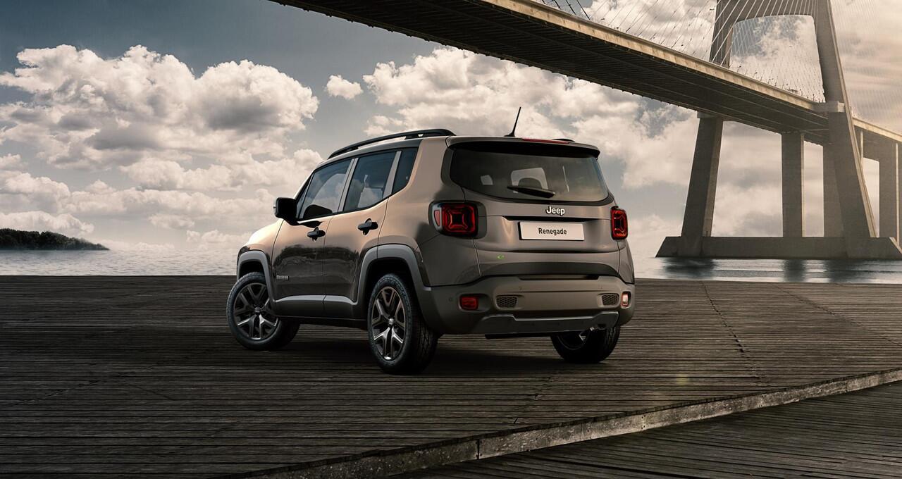 Jeep RENEGADE 1.5T e-Hybrid Summit | MY24 | Leder | Schuif/Kanteldak | 18" | Winter Pack | Beschikbaarheid in overleg !